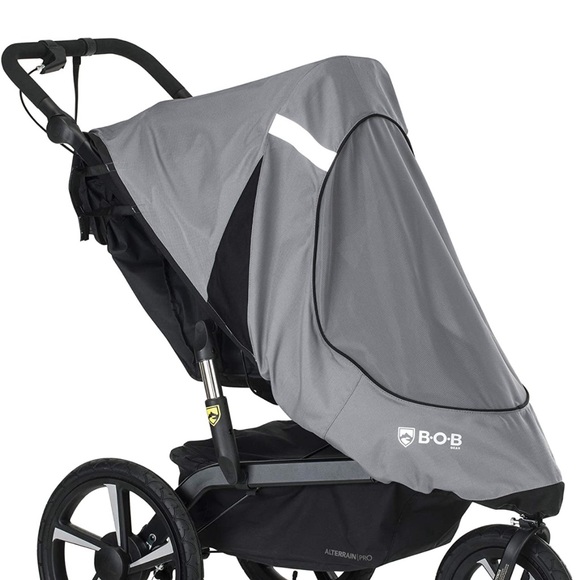 New- Bob gear stroller sun/bug shield. Retails 79.99 excellent condition - Picture 1 of 3